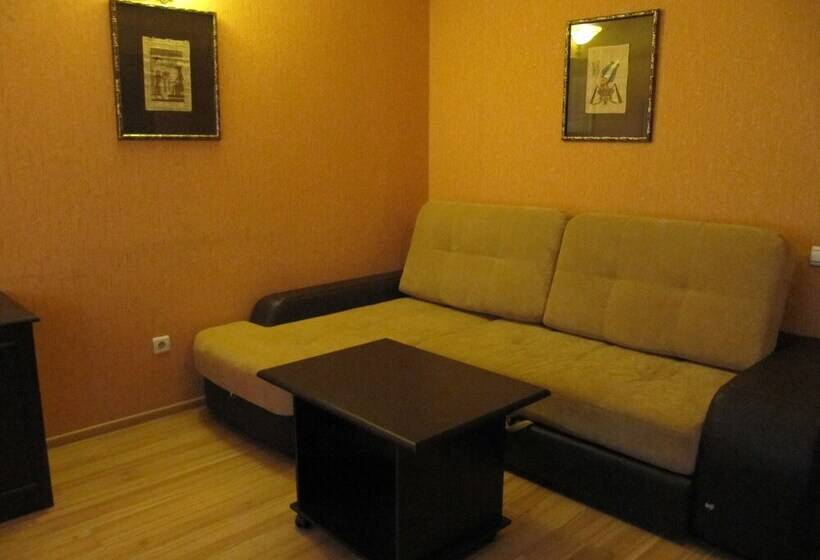 בית מלון כפרי Piramida