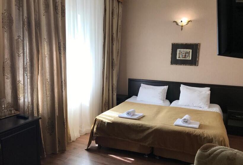 בית מלון כפרי Piramida