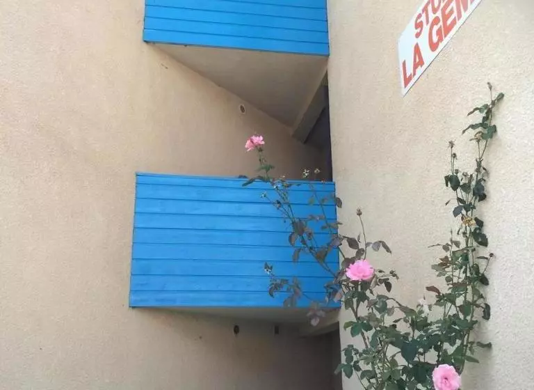 Hôtel Studios La Gemme