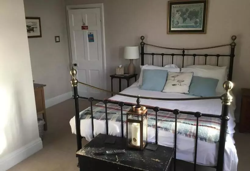 Lee Side B&b