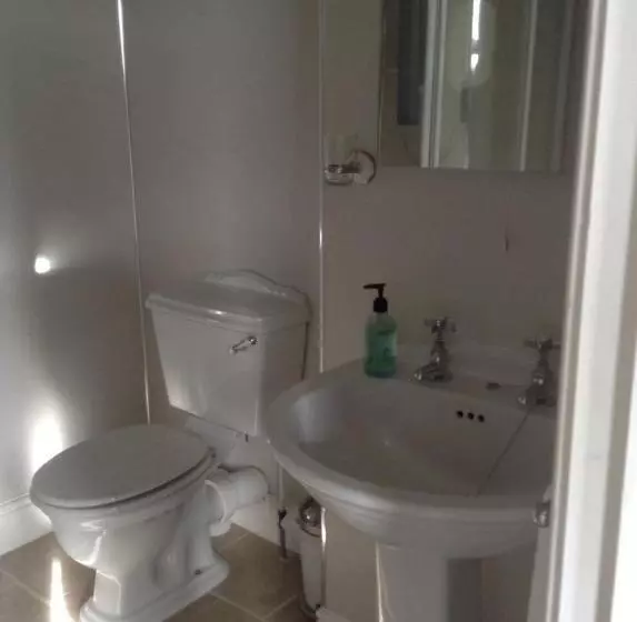 Lee Side B&b