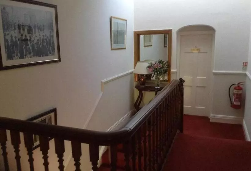 Lee Side B&b