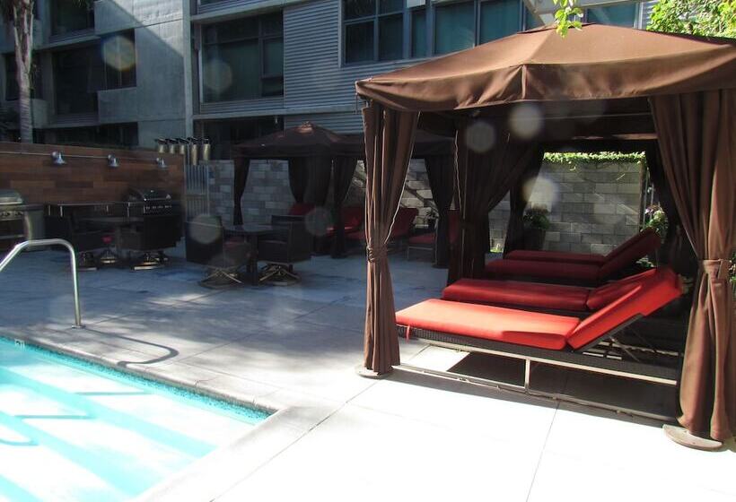 Luxury Loft Next To Staples Center