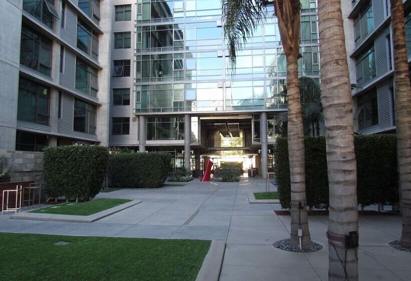 Luxury Loft Next To Staples Center