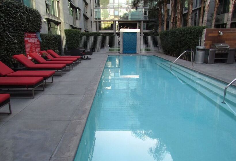 Luxury Loft Next To Staples Center