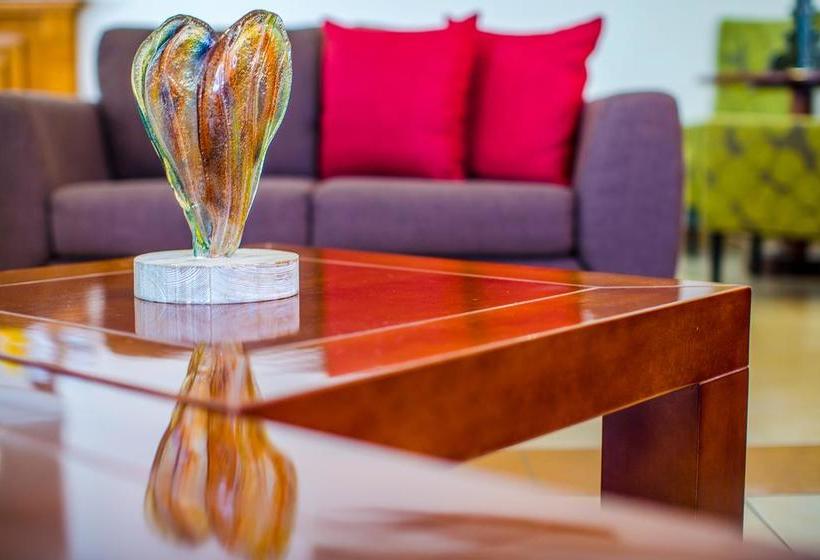 استراحتگاه Paradise Kings Club