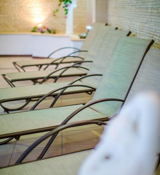 استراحتگاه Paradise Kings Club