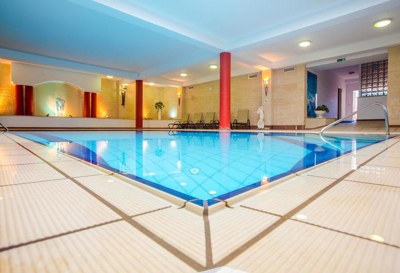 استراحتگاه Paradise Kings Club