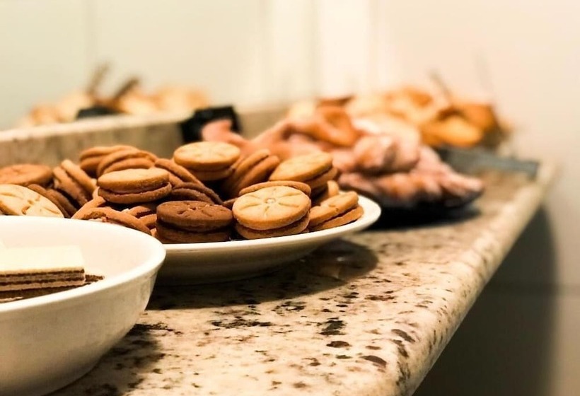 Visk Palace Hotel E Restaurante