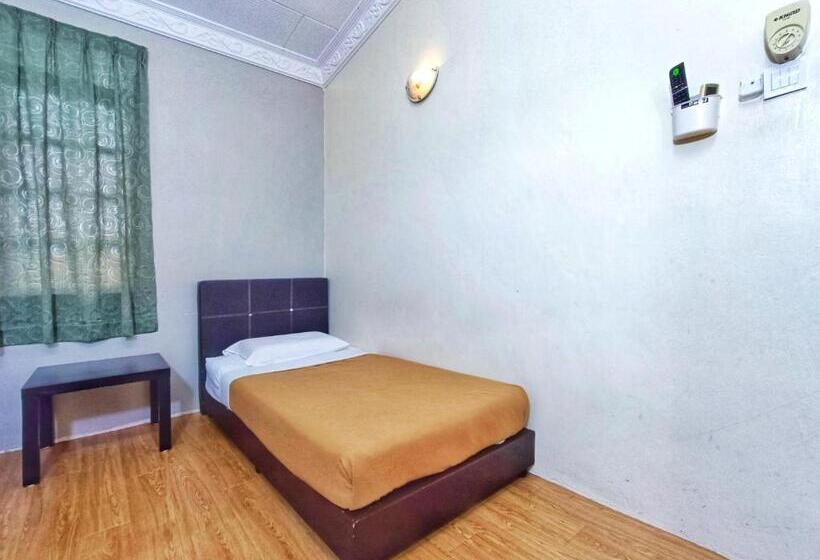 Hostel Kerteh Inn By Rvh