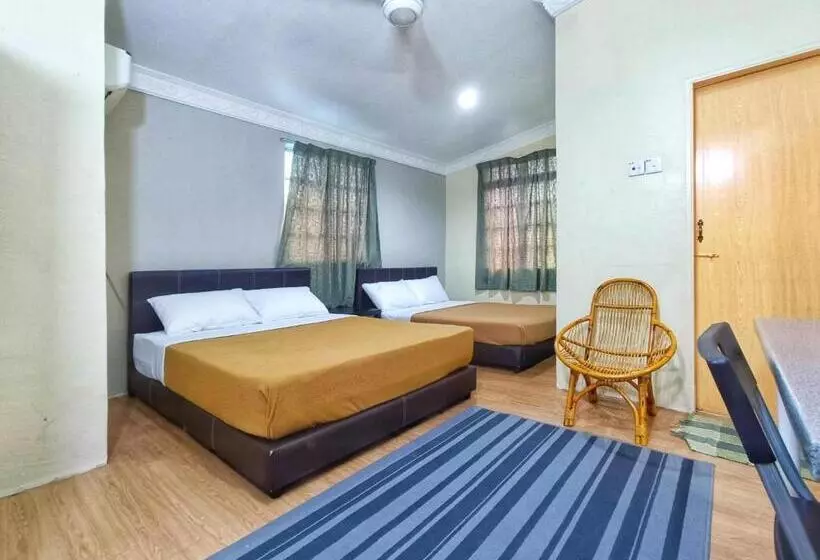 Retkeilymaja Kerteh Inn By Rvh