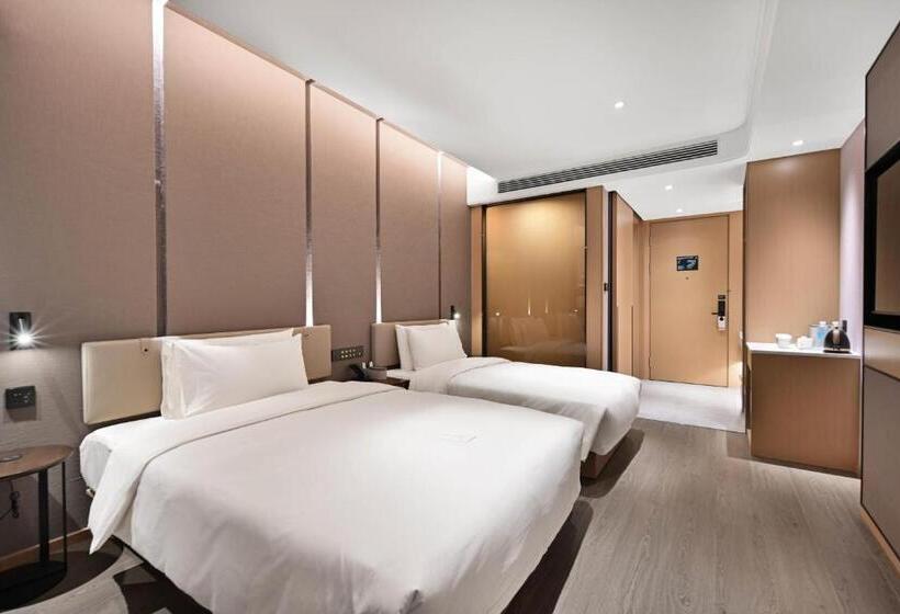 Atour Hotel Kunming Dianchi Park 1903