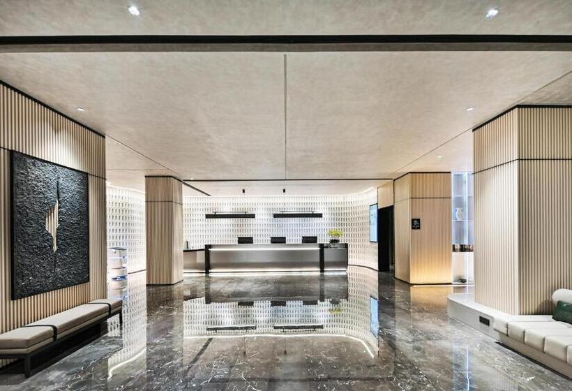 Atour Hotel Kunming Dianchi Park 1903