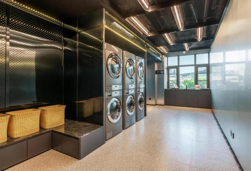 Atour S Hotel Xiamen Cross Strait Financial Center