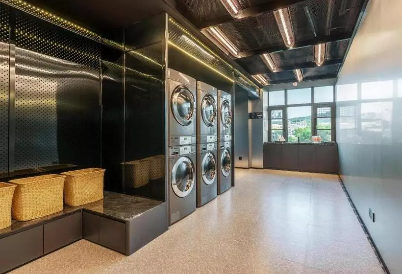 Atour S Hotel Xiamen Cross Strait Financial Center