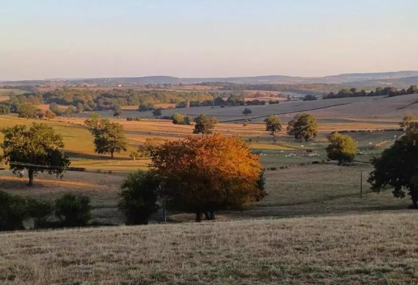 ベッドアンドブレックファースト Le Manivert