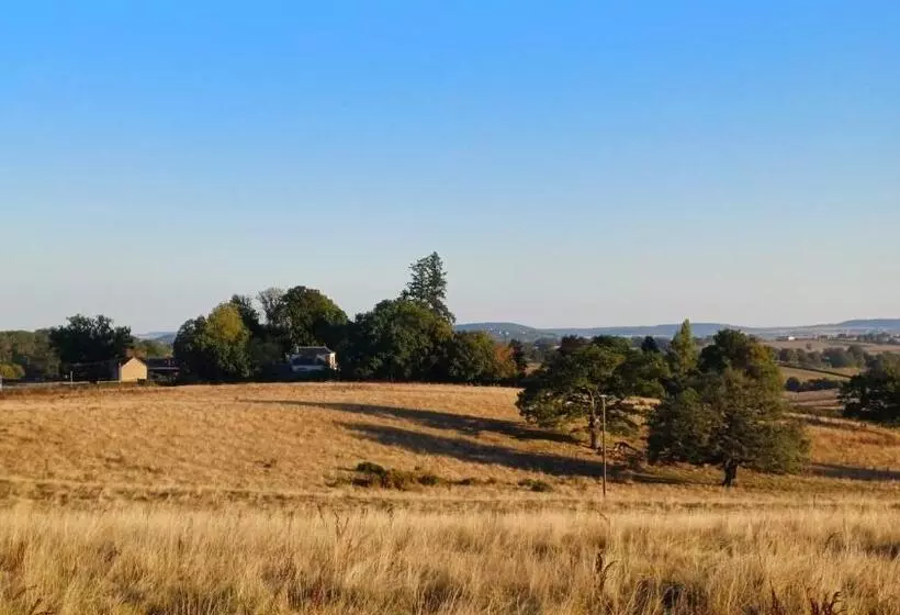 ベッドアンドブレックファースト Le Manivert