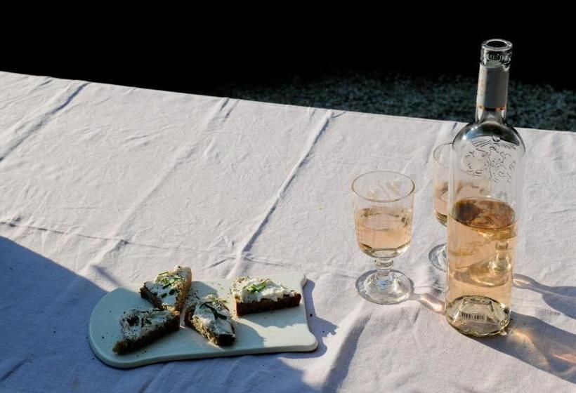 住宿加早餐  Le Manivert