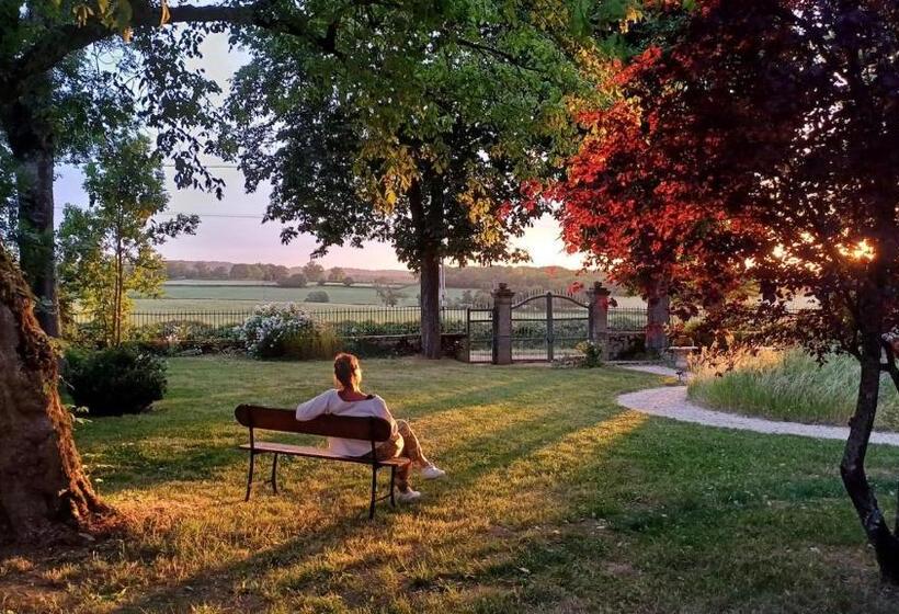 住宿加早餐  Le Manivert