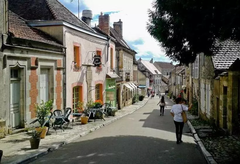 ベッドアンドブレックファースト Le Manivert