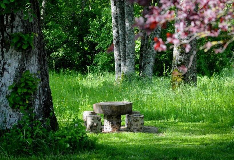 住宿加早餐  Le Manivert