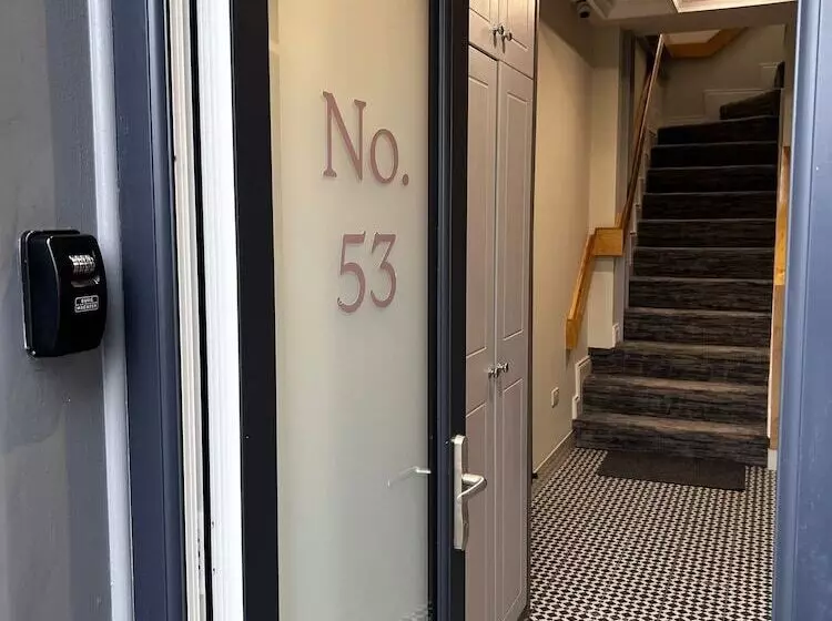 ホテル 53 Luxury Rooms