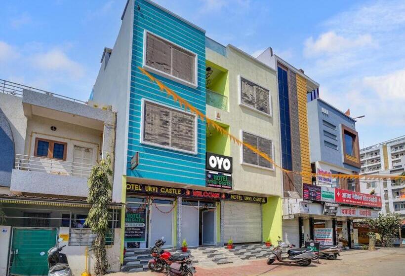 בית מלון כפרי Oyo Urvi Castle