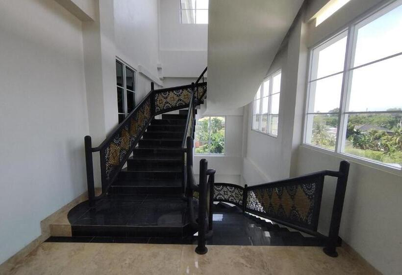 Maulidia Hotel Syariah & Convention Center