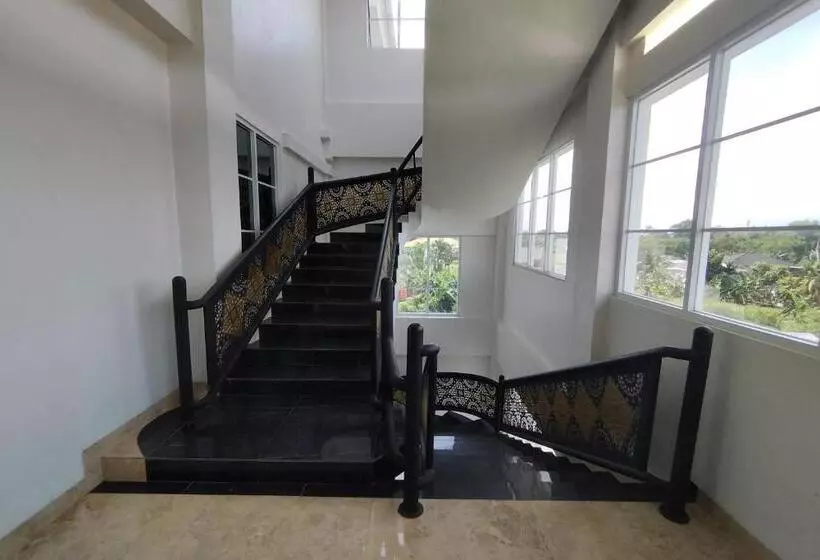 Maulidia Hotel Syariah & Convention Center