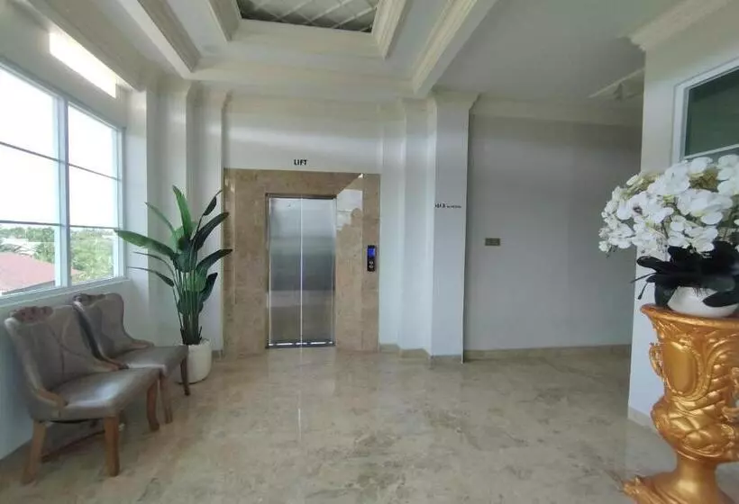 Maulidia Hotel Syariah & Convention Center