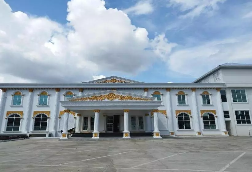 Maulidia Hotel Syariah & Convention Center