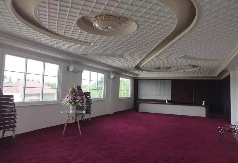 Maulidia Hotel Syariah & Convention Center