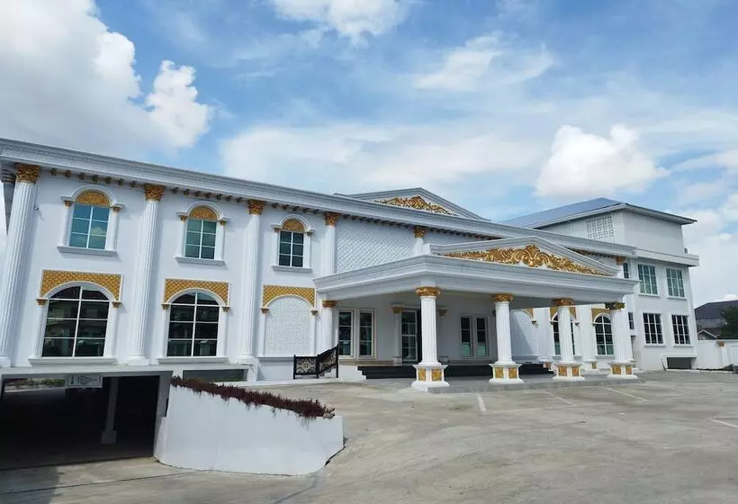 Maulidia Hotel Syariah & Convention Center