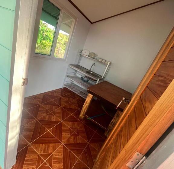 پانسیون Baanlungmong