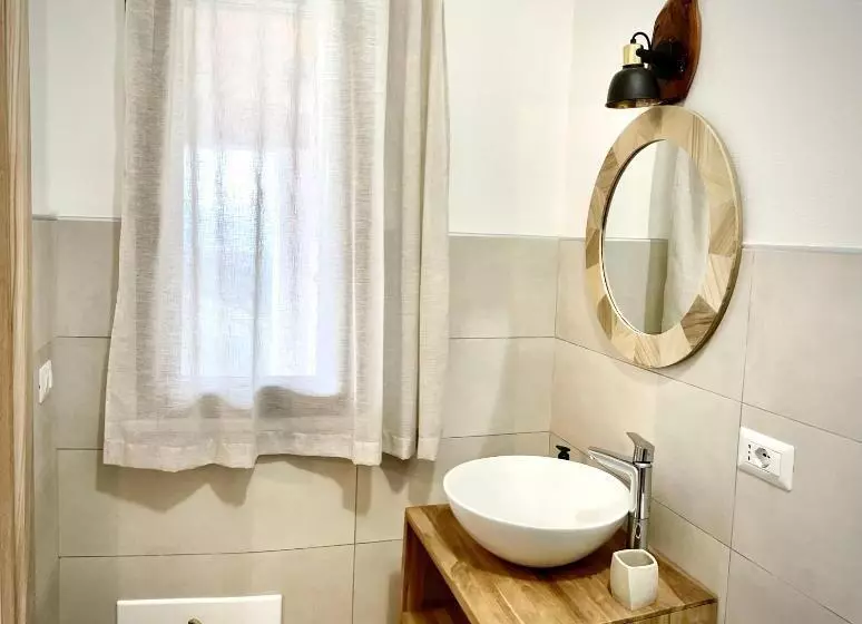 ペンション Domus La Roccia