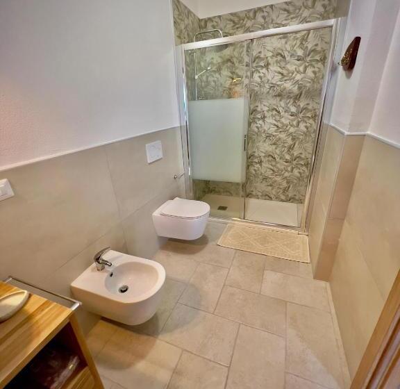 بنسيون Domus La Roccia