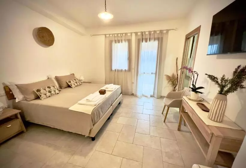 ペンション Domus La Roccia