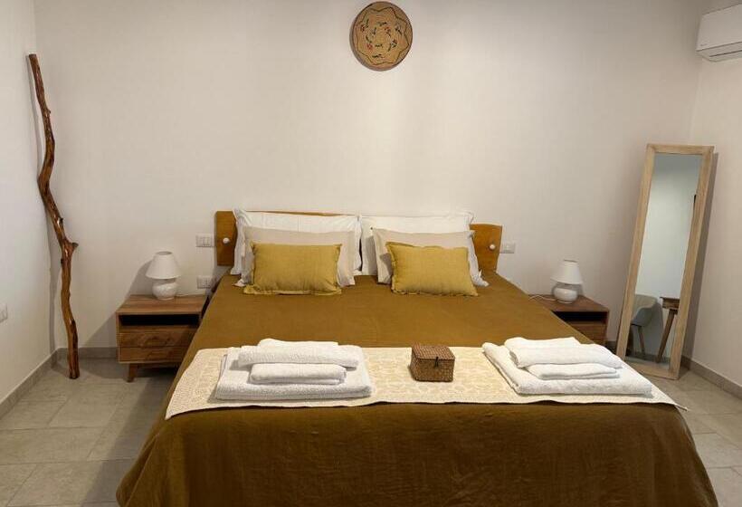 بنسيون Domus La Roccia