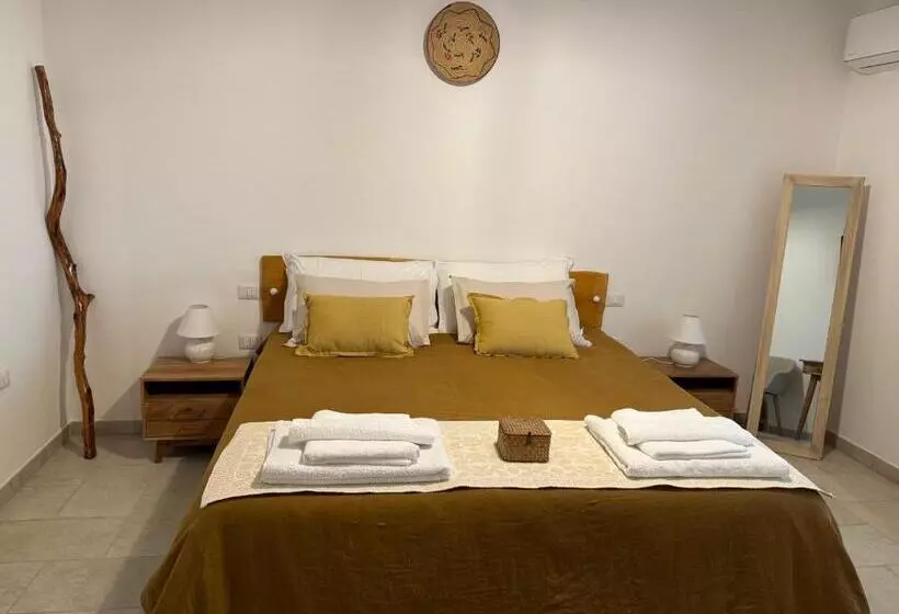 ペンション Domus La Roccia