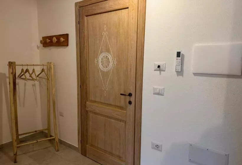 ペンション Domus La Roccia