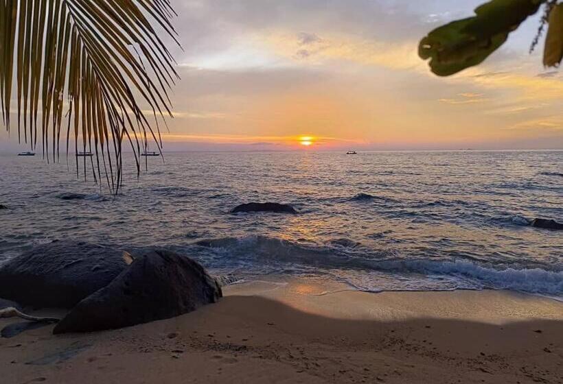 פנסיון Home Away Tioman Island