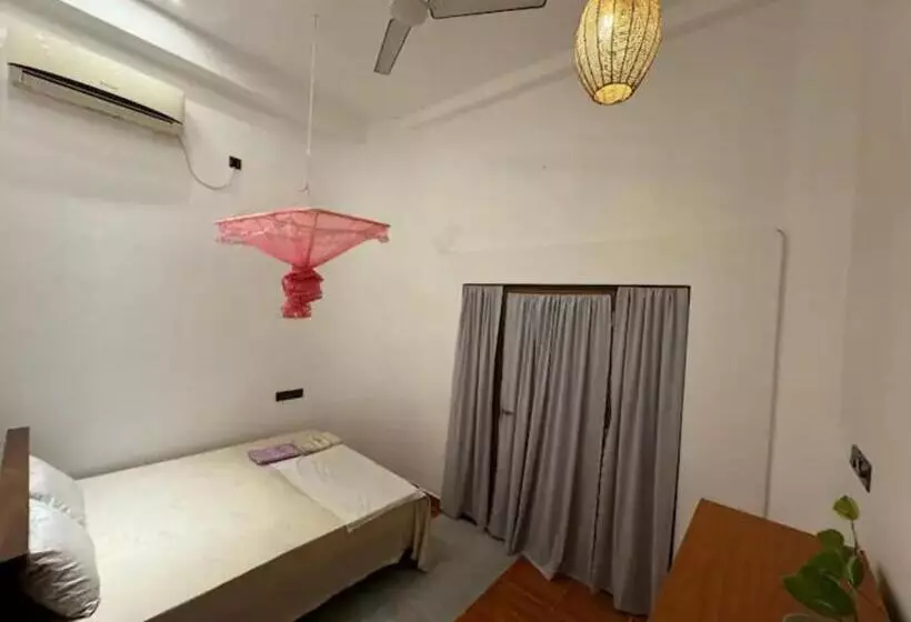 Majatalo Room In Villa   Surf 247 Weligama   Deluxe Double Room With Side Sea View