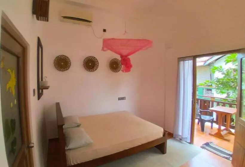 Majatalo Room In Villa   Surf 247 Weligama   Deluxe Double Room With Side Sea View