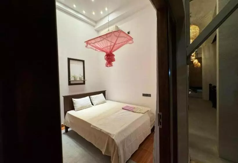 Majatalo Room In Villa   Surf 247 Weligama   Deluxe Double Room With Side Sea View