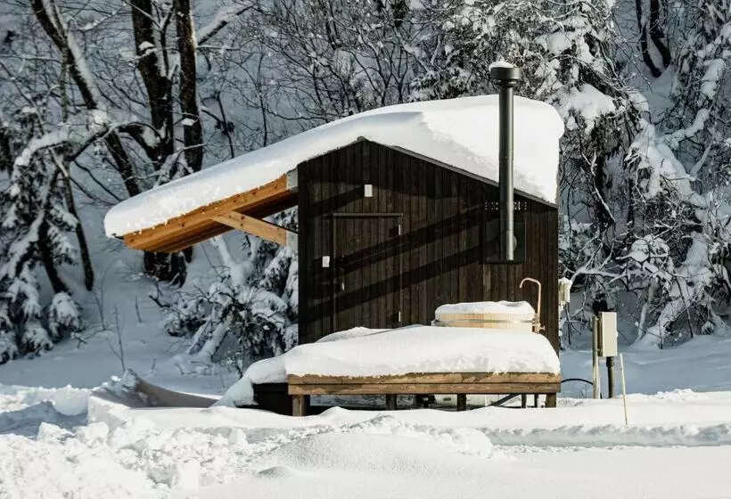 Hotelli Earthboat Village Kurohime