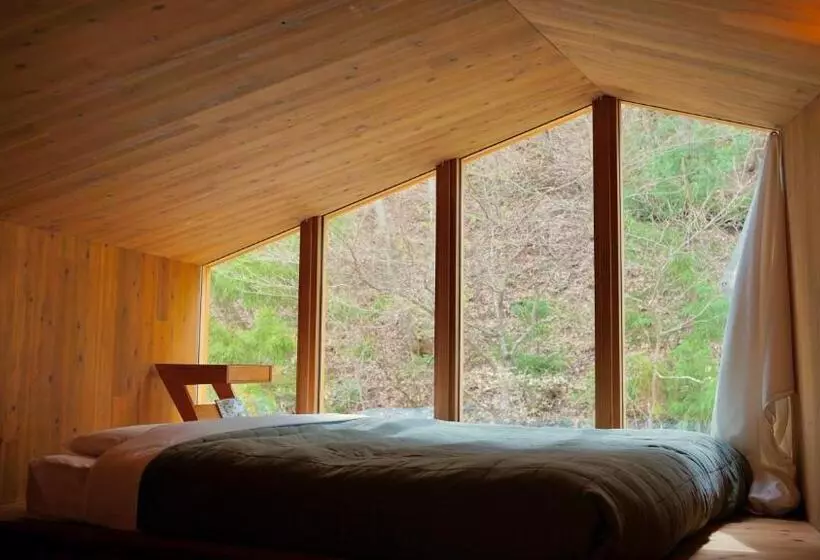 Hotelli Earthboat Village Kurohime