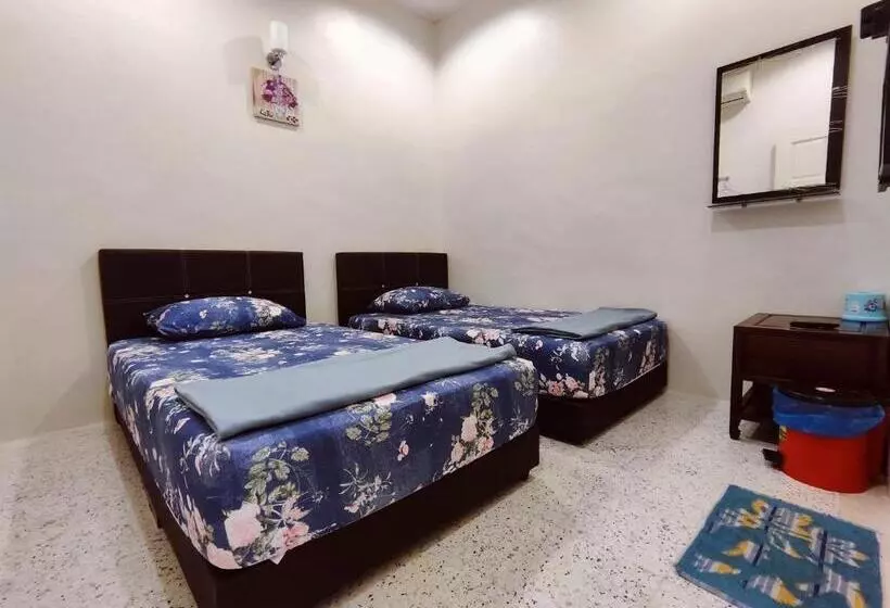 ユースホステル Trex_batu Pahat Homestay