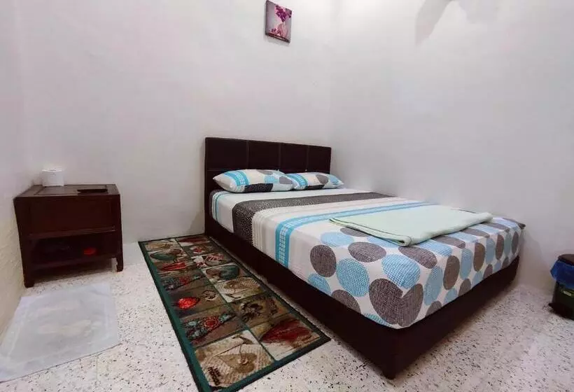 ユースホステル Trex_batu Pahat Homestay