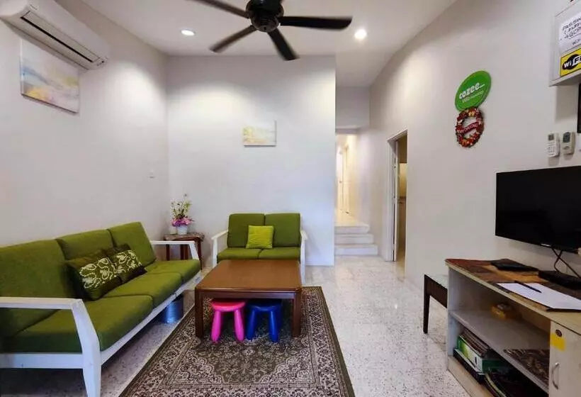 ユースホステル Trex_batu Pahat Homestay