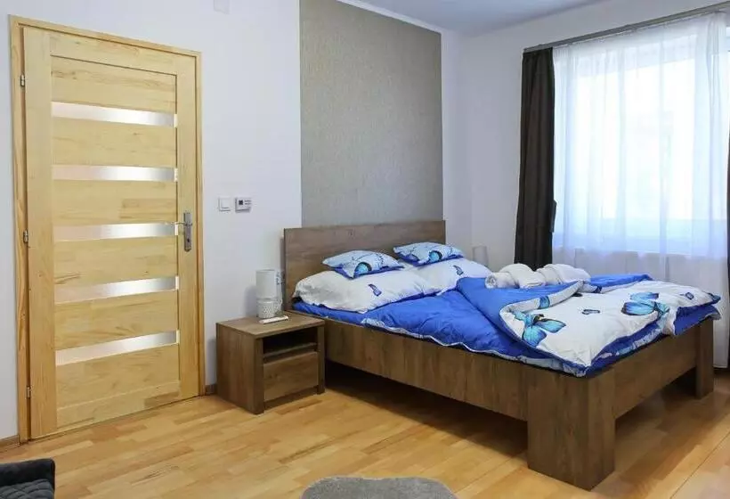 Aamiaismajoitus (B&B) Cigándi Családi Panzió